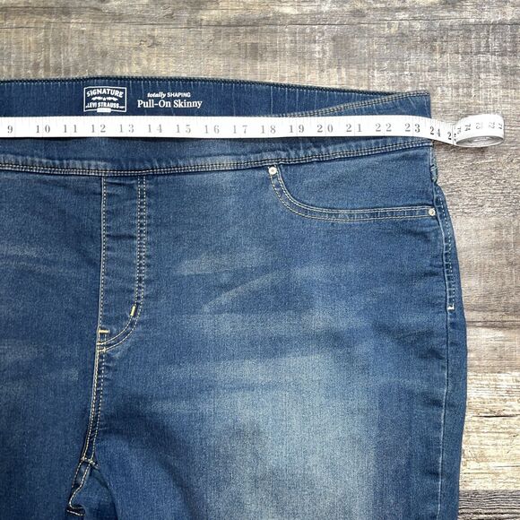 Levi Strauss Signature Gold Women's Pull-On Skinny Stretch Blue Jeans Size 28S - Picture 9 of 12